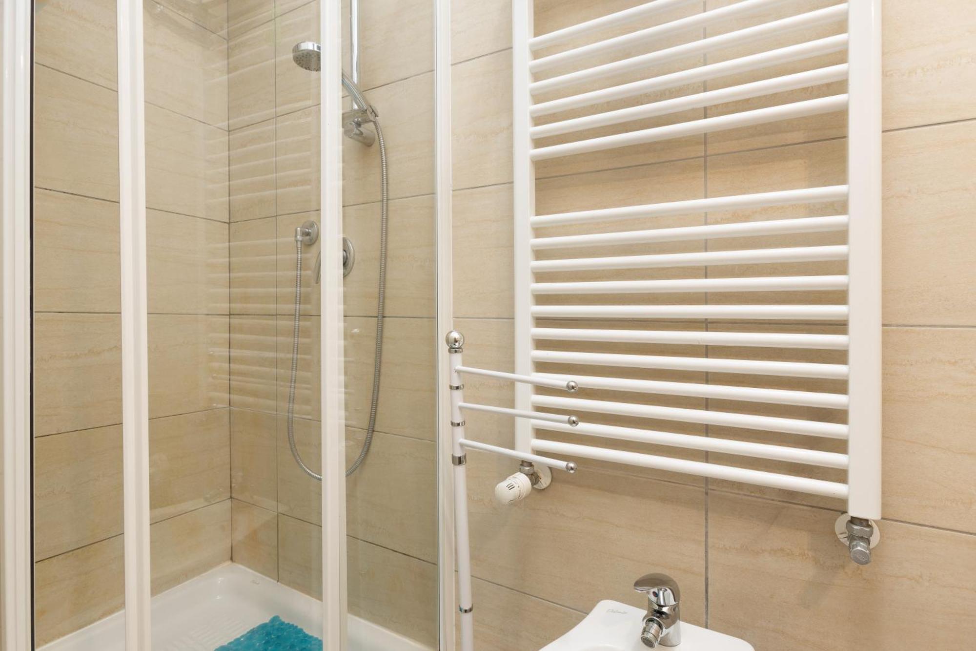 XX Settembre Apartment Триест Екстериор снимка